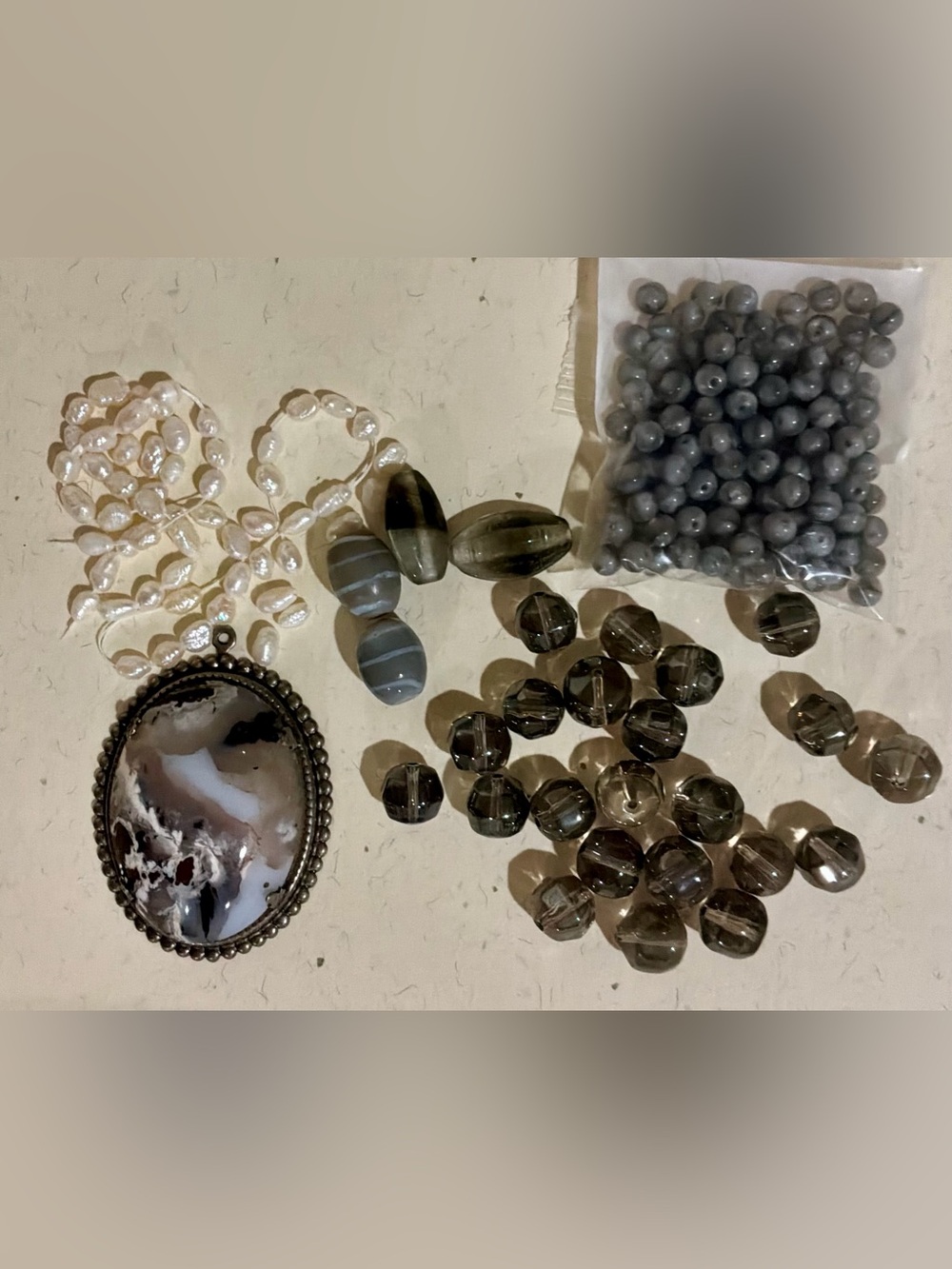 Agate & Assorted Bead lot